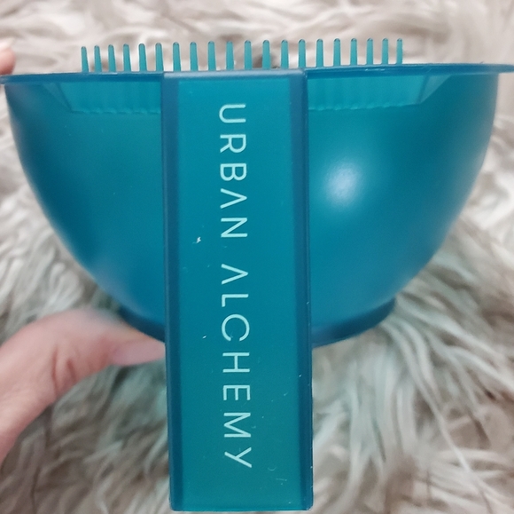 Pro Color Brushes and Bowls - Picture 6 of 8